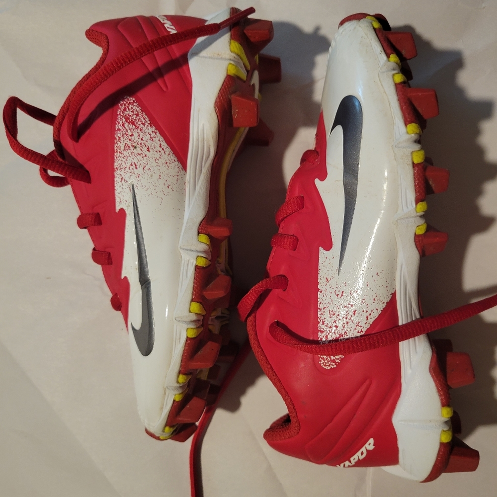 Nike kids Cleats